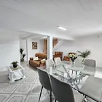 Infinity View House By Rentallido Holiday home Funchal (Madeira)
