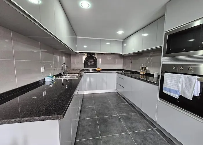 Infinity View House By Rentallido Casa vacanze Funchal (Madeira)